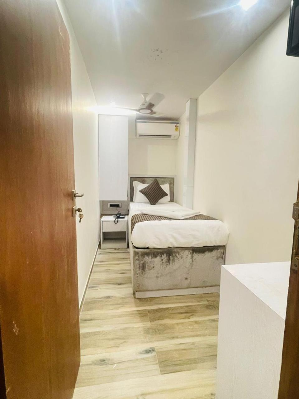 Hotel Winton Mumbai Dış mekan fotoğraf